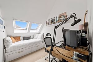 Photo 18- click for photo gallery